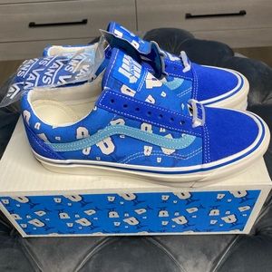 Undefeated VANS Og old Skool L blue Lolita Mara NWB Men’s size 6.5 women 8
